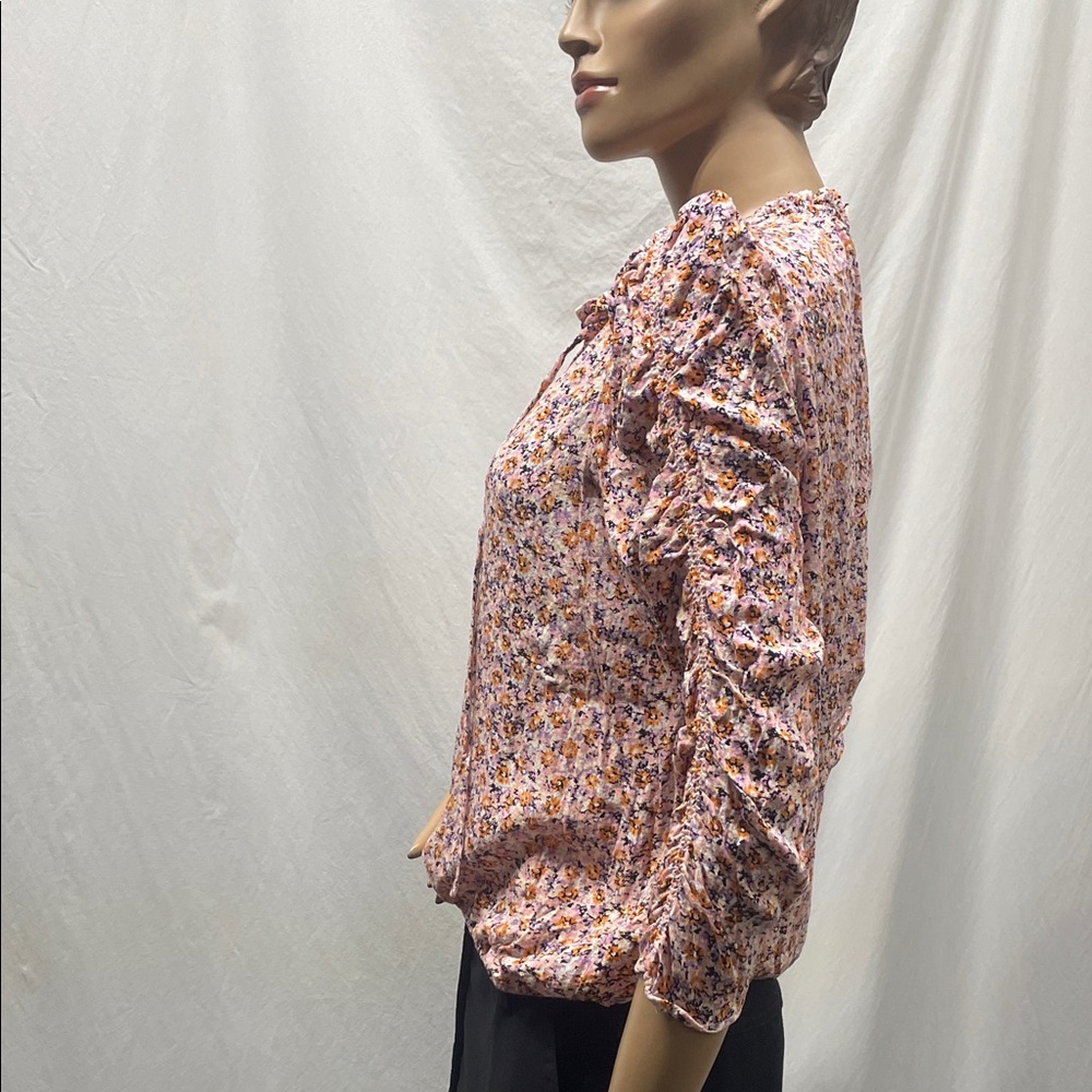 Rose + Olive Women's Pink Floral 3/4 Gathered Sleeves Blouse - Picture 7 of 8